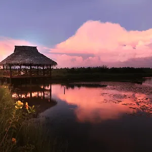 https://coconut-lagoon.kerala-hotels.net