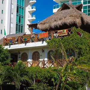 Natura 2* Cancún